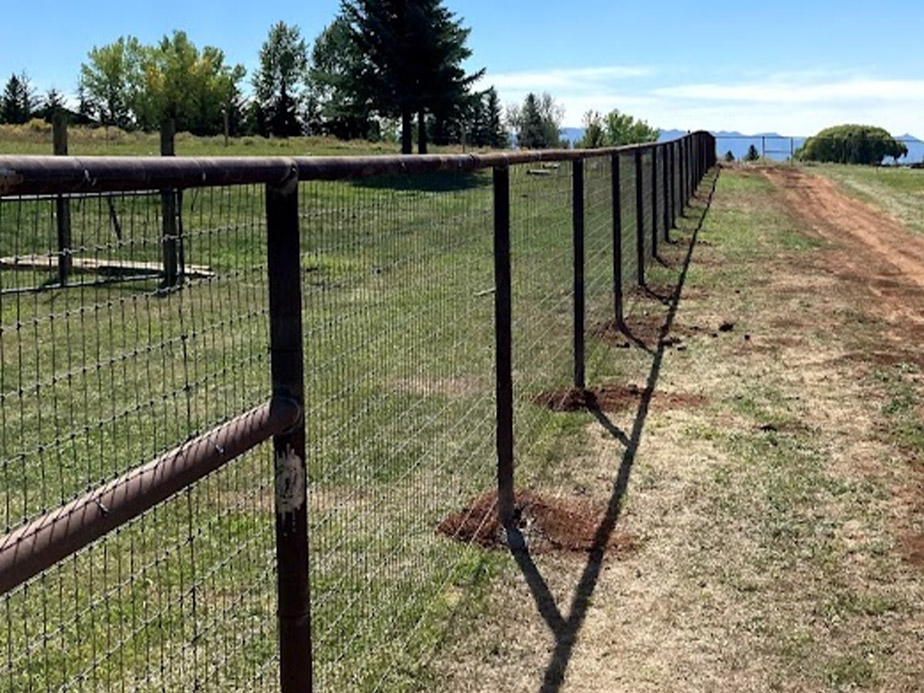 Pipe fence contractor in Southwest Colorado